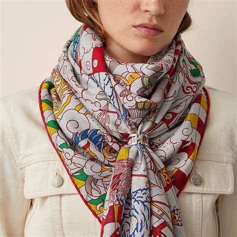 How to Wear an Hermès Scarf: Stylish Ideas and Tips 